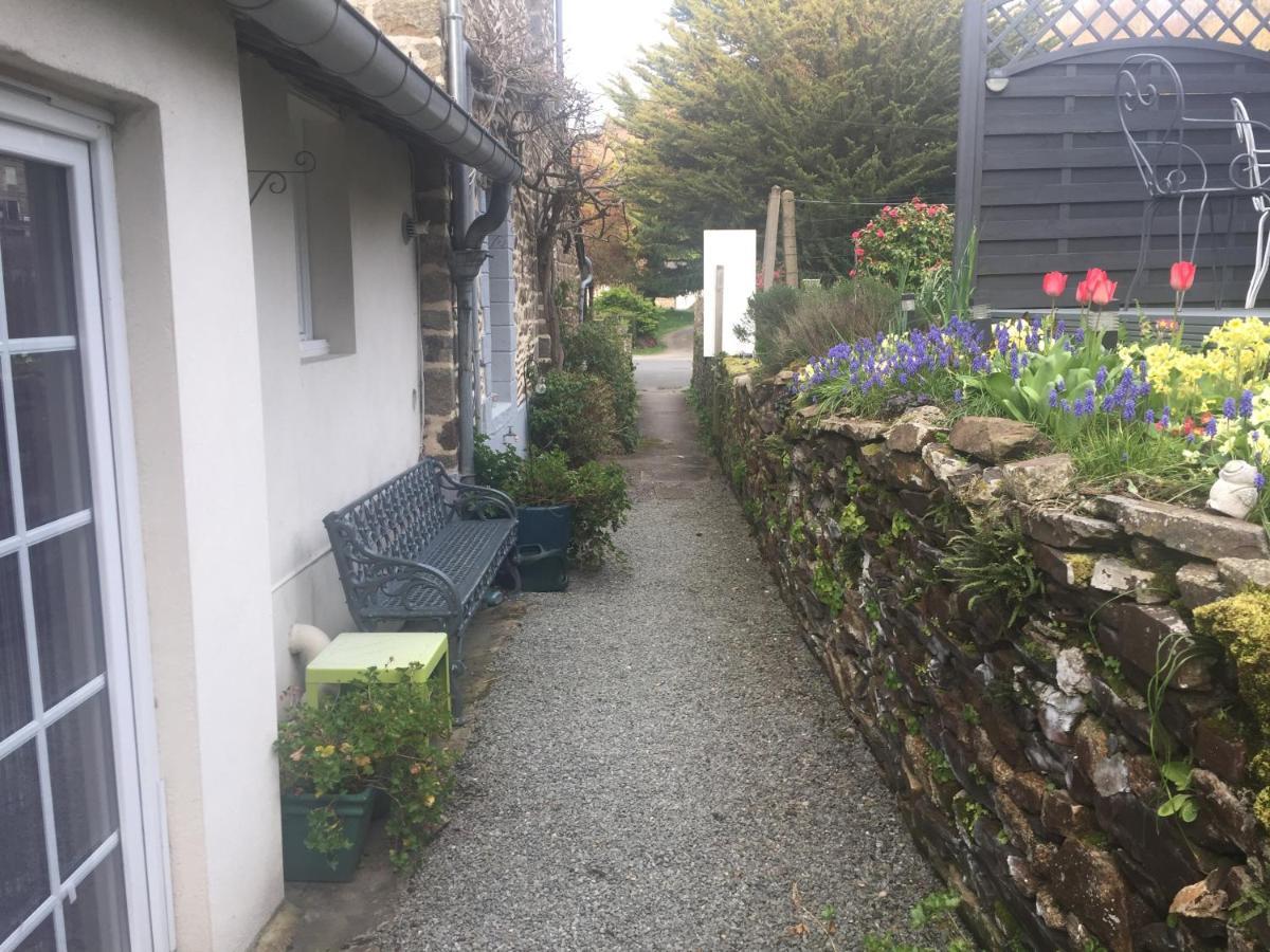 Au Bon Accueil Bed & Breakfast Saint-Marcan Luaran gambar