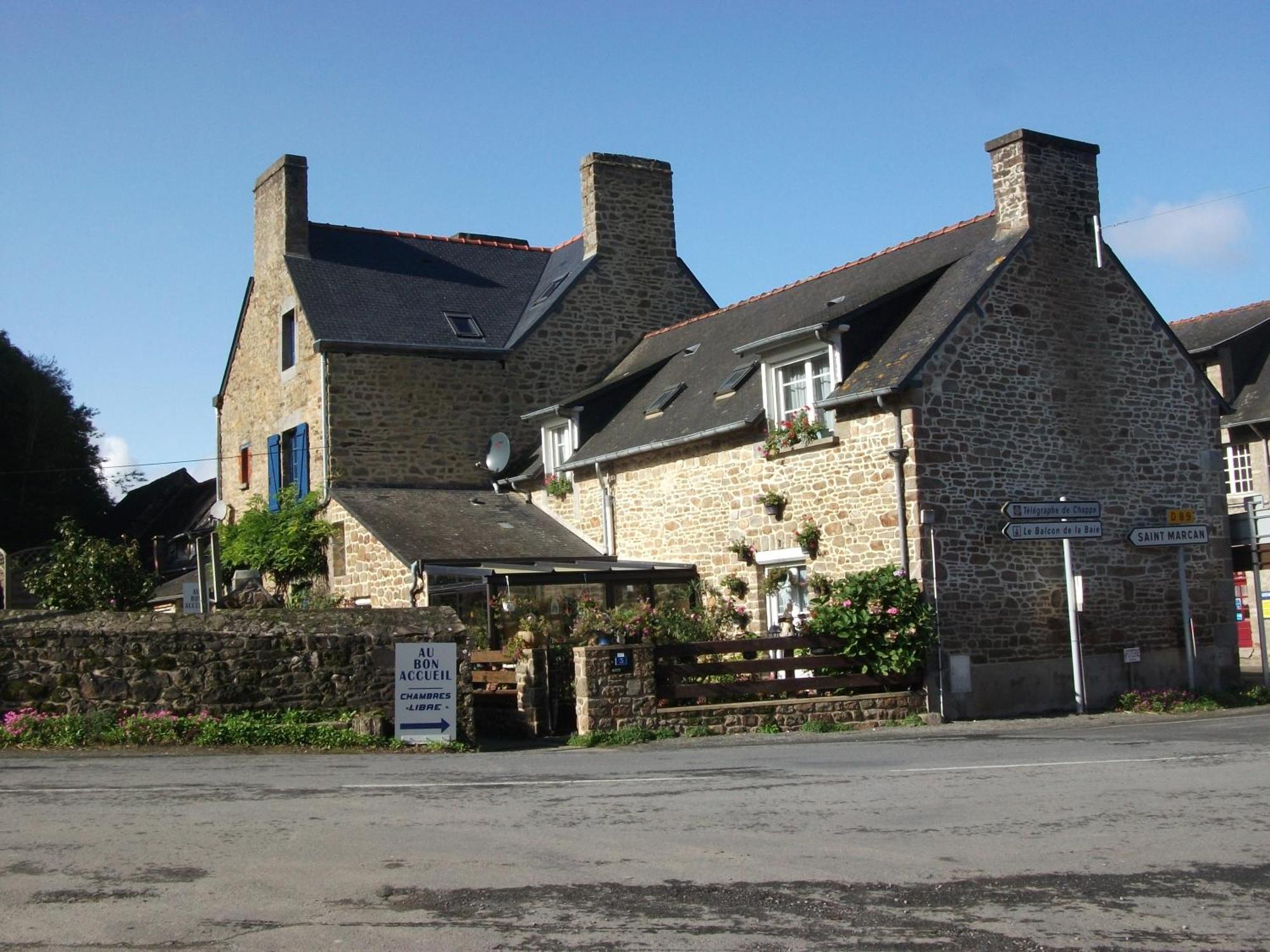 Au Bon Accueil Bed & Breakfast Saint-Marcan Luaran gambar